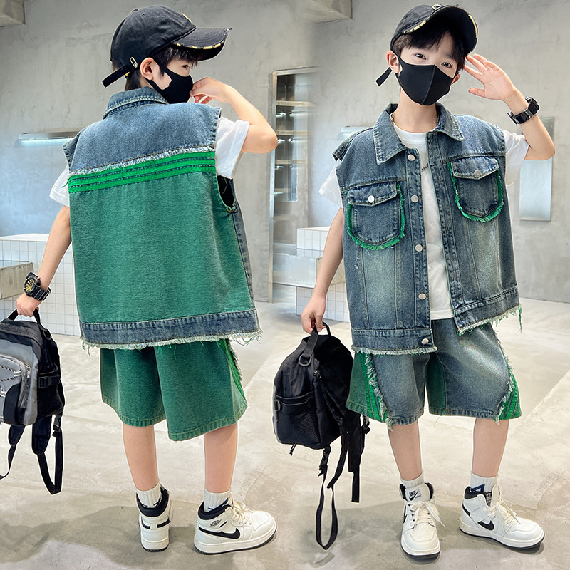 Pantalon court style gilet vert
