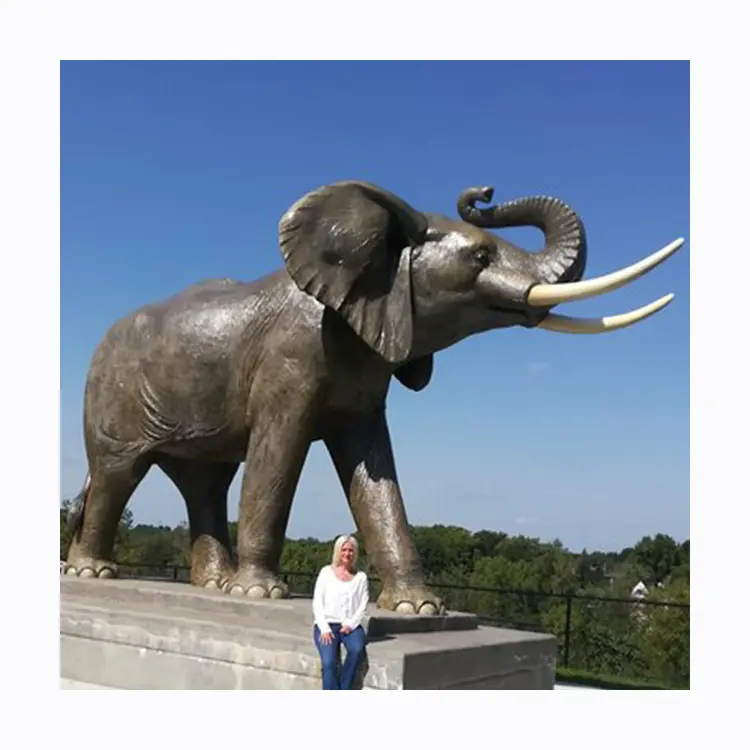 Venta al por mayor personalizado gran cobre animal escultura tallada a mano bronce latón estatuas de elefante para la venta