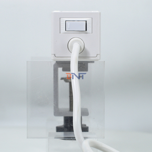 Enchufe de escritorio USB con interruptor 20W Carga rápida Diseño de mesa de 3 puertos Nivel IP44 16A Corriente nominal - Product Image 2