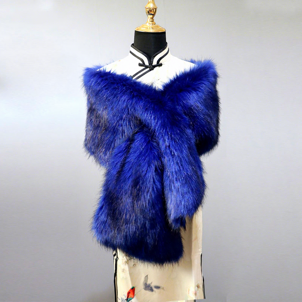Bleu roi avec pointes noires