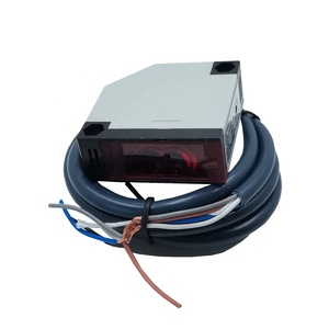 E3JK-DS30/100M1, salida de relé NO + NC, sensor de interruptor fotoeléctrico de reflexión difusa infrarroja - Product Image 5