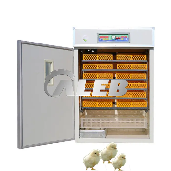 Incubatrice solare per uova da agricoltura completamente automatica che cova la macchina per l'incubazione dell'incubatrice solare da 1056 uova