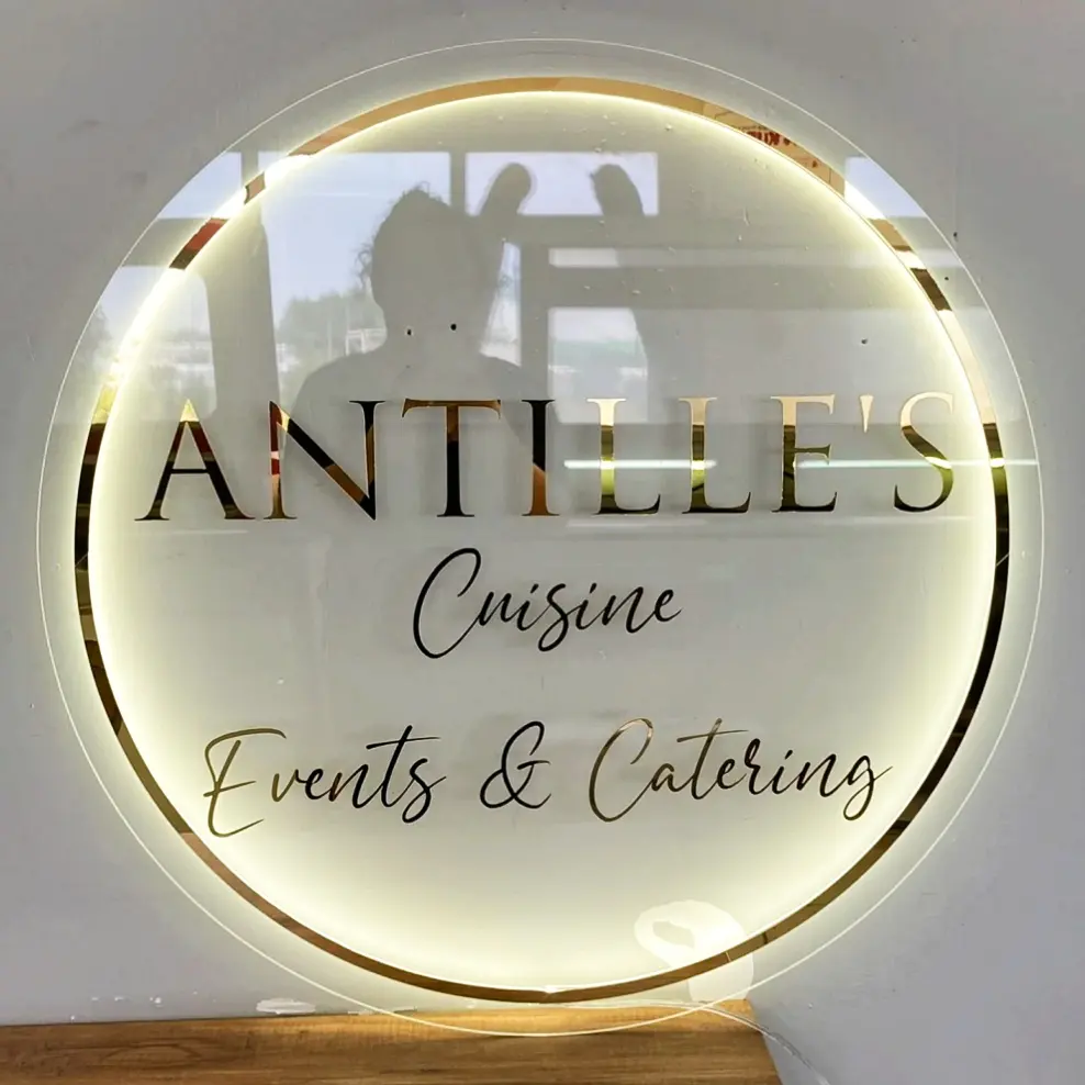 Reclame Verlicht Buitenlicht Led Brief Zakelijke Winkel Voorbord 3d Acryl Licht Up Custom Logo 3d Letters Teken