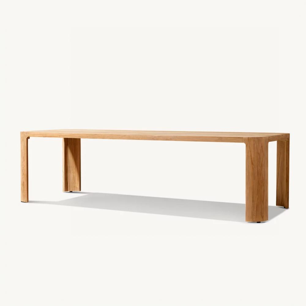 Longue table à manger