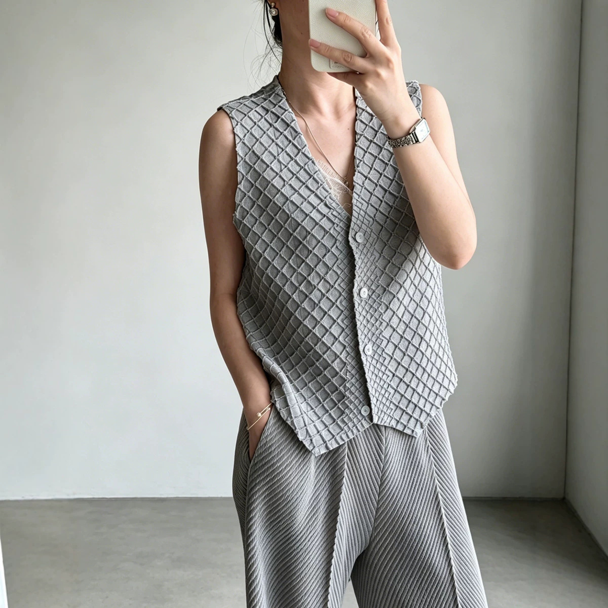 Gris