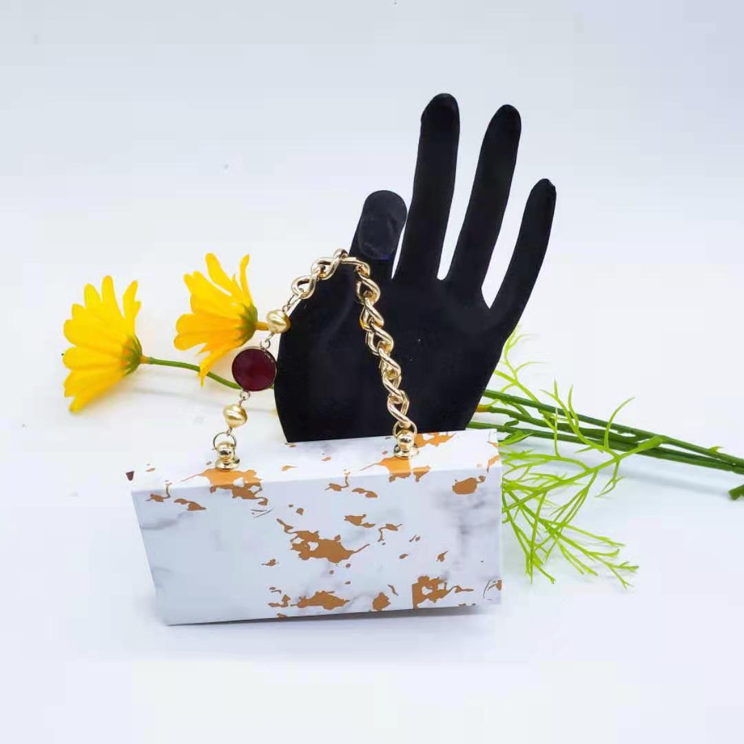 Gold Marble chain style
