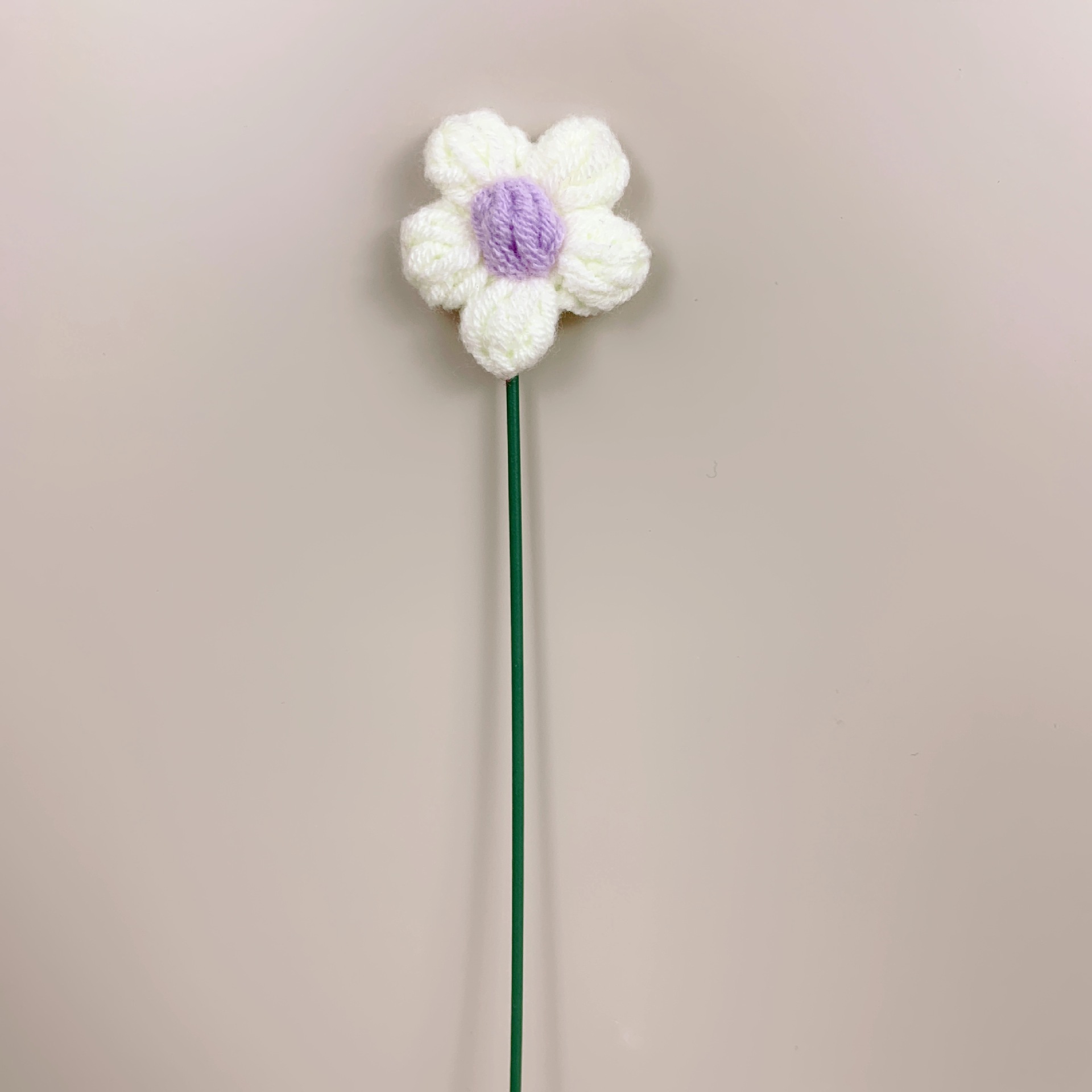 Coeur violet blanc