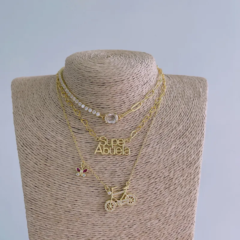 Collar de circonita de alta calidad, colgante de Abuela, nombre personalizado, collar de cadena chapado en oro