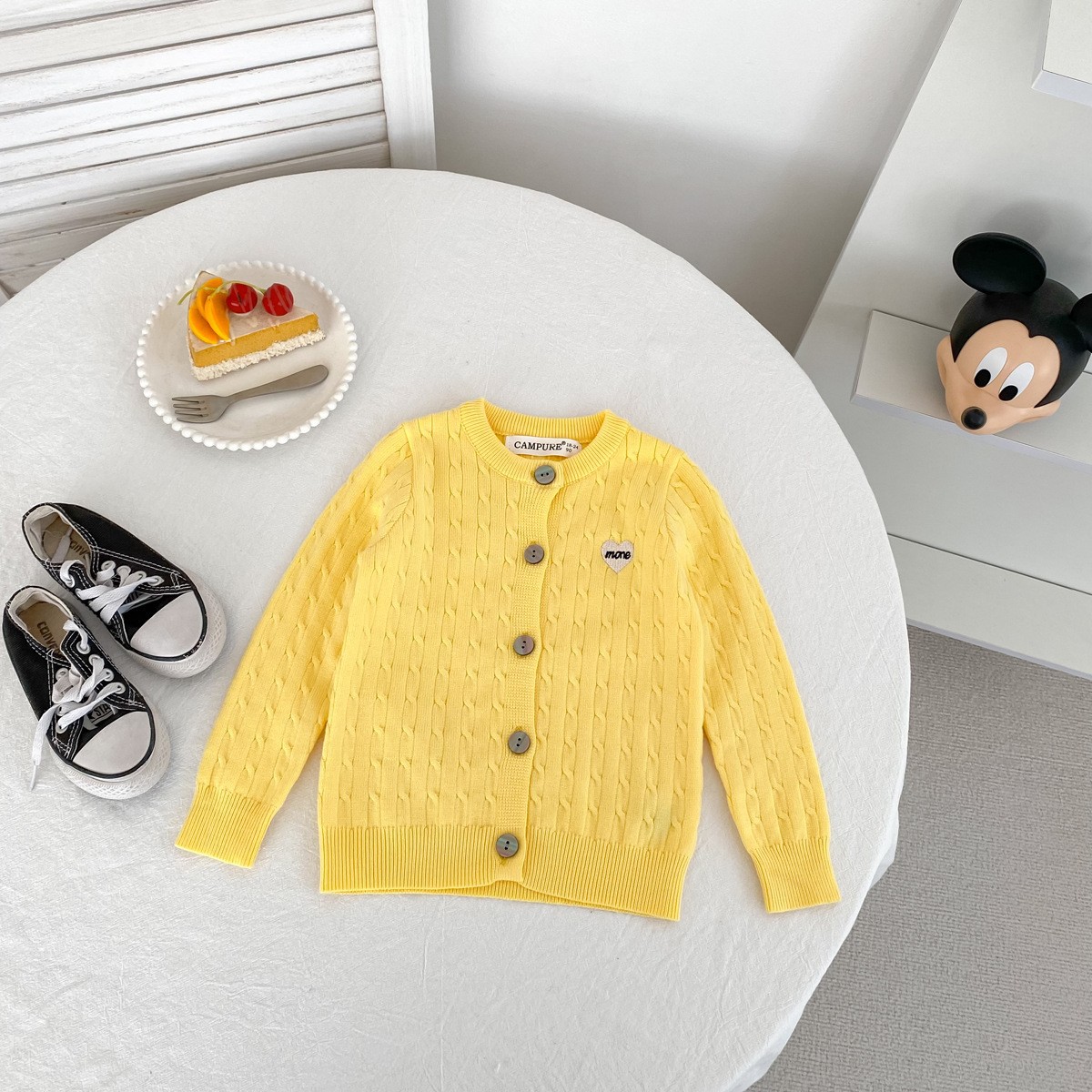 Jaune