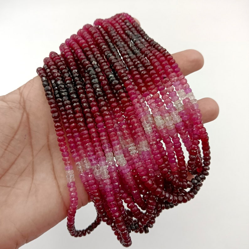 สีแดงเงา