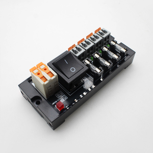 DC Video Power Splitter 12V DC 4 6 Convertidor de salida de 8 vías Protección contra sobrecorriente - Product Image 4