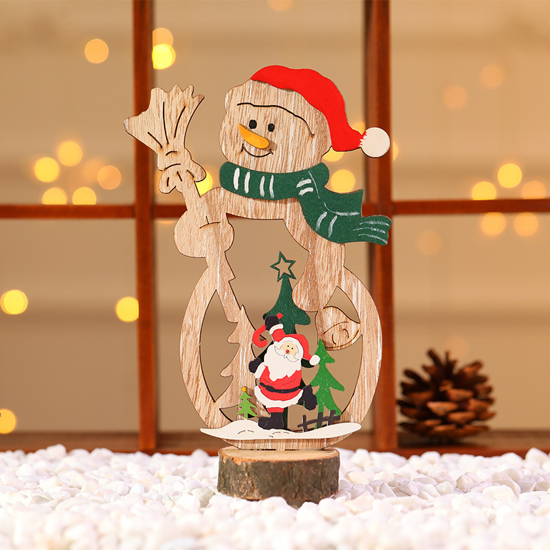 Bonhomme de neige à casquette rouge (11*20cm)