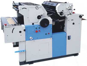 Nuovo Disegno Quattro Colori Macchina da Stampa Offset Prezzo/Digitale 4_Color_Offset_Printing_Machine - Product Image 5