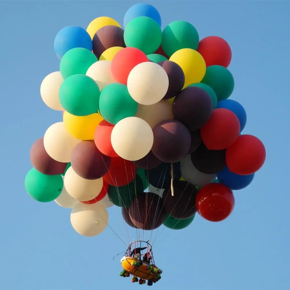 Diferentes tamanhos promocionais do brinquedo e do festival do diário balão