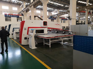 INTL OHA-máquina perforadora de torreta CNC, MT-300E, con sistema de carga/descarga automática - Product Image 2