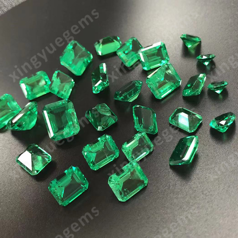 สีเขียว