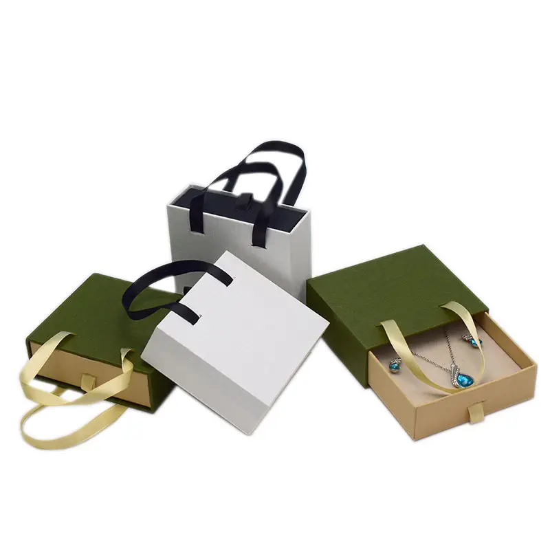 Boîte à bijoux cadeau en carton avec Logo personnalisé, boîte à dessin de collier, boîte en papier à tiroir coulissant avec mousse noire pour l'emballage de bijoux