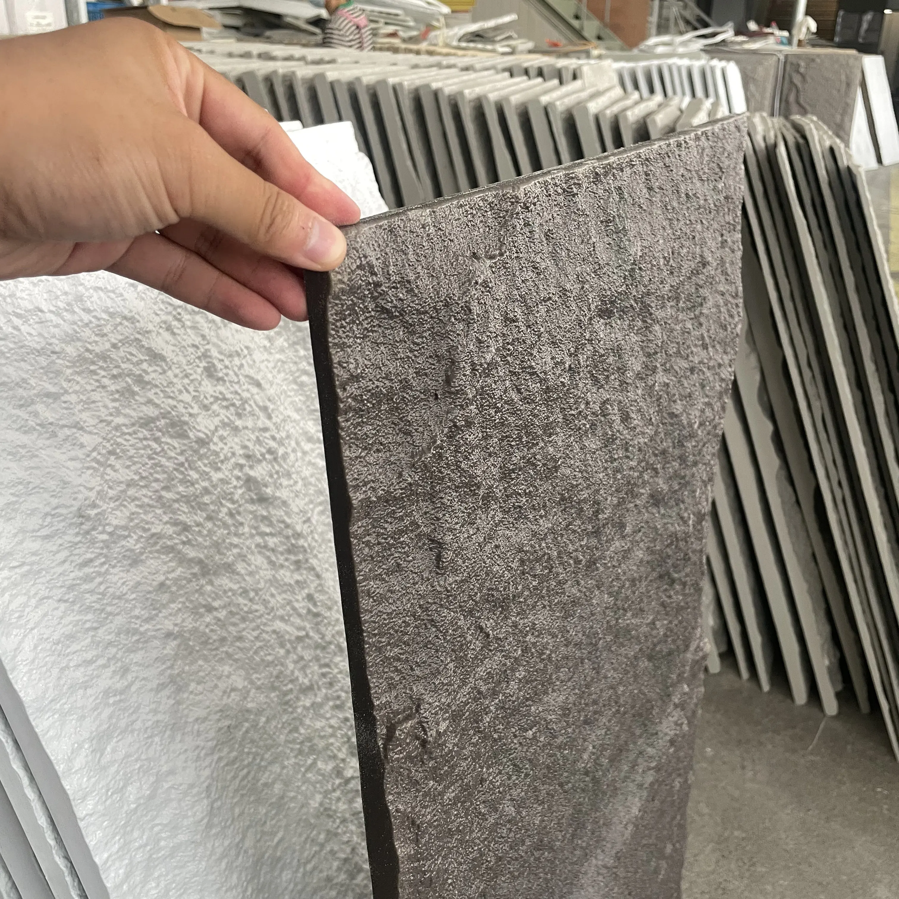 Wangbin campioni gratuiti leggeri materiale decorativo per interni ed esterni pannello parete in pietra poliuretanica moderna pietra artificiale