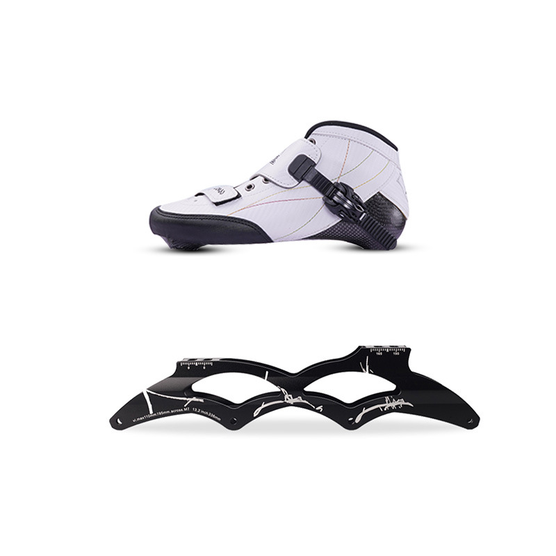 Chaussure blanche + support à quatre roues sans roues