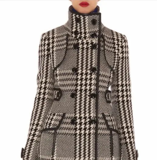 ヨーロッパとアメリカンスタイルのホットセール高品質の新しい色秋冬ファッションロングエレガントな女性のコート