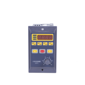Convertidor de frecuencia 0.2kw,0.4kw,0.75kw VFD Serie EE. UU. Mini Inversor Entrada Monofásica220v Salida Trifásica220v - Product Image 1