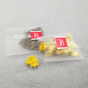 Triángulo de bolsita de té vacío de nylon piramidal con cuerda y etiqueta - Product Image 2