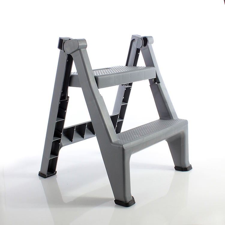 สีเทาเข้ม