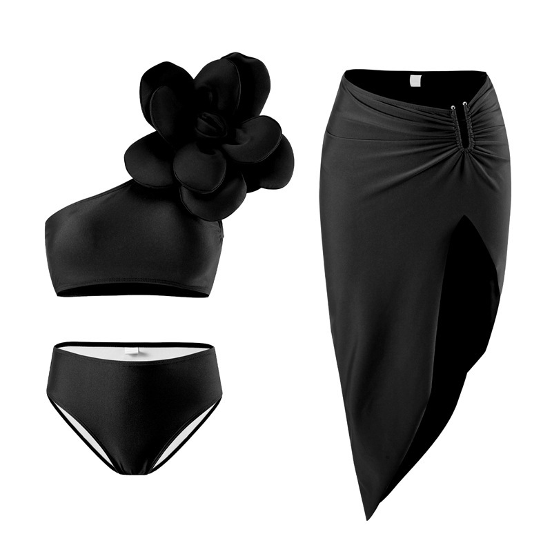 Mon maillot de bain + sarong noir