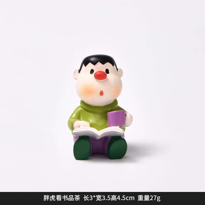 DY2273-7 Fat Tiger Reading and Drinking Tea Desktop Ornament
