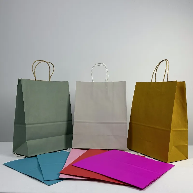 쇼핑 또는 포장에 대 한 저렴 한 가격 다크 브라운 인쇄 로고 크래프트 손잡이 종이 가방
