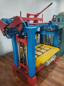 Máquina formadora de bloques de hormigón Máquina de fabricación de ladrillos de bloques semiautomática para pequeñas empresas - Product Image 6
