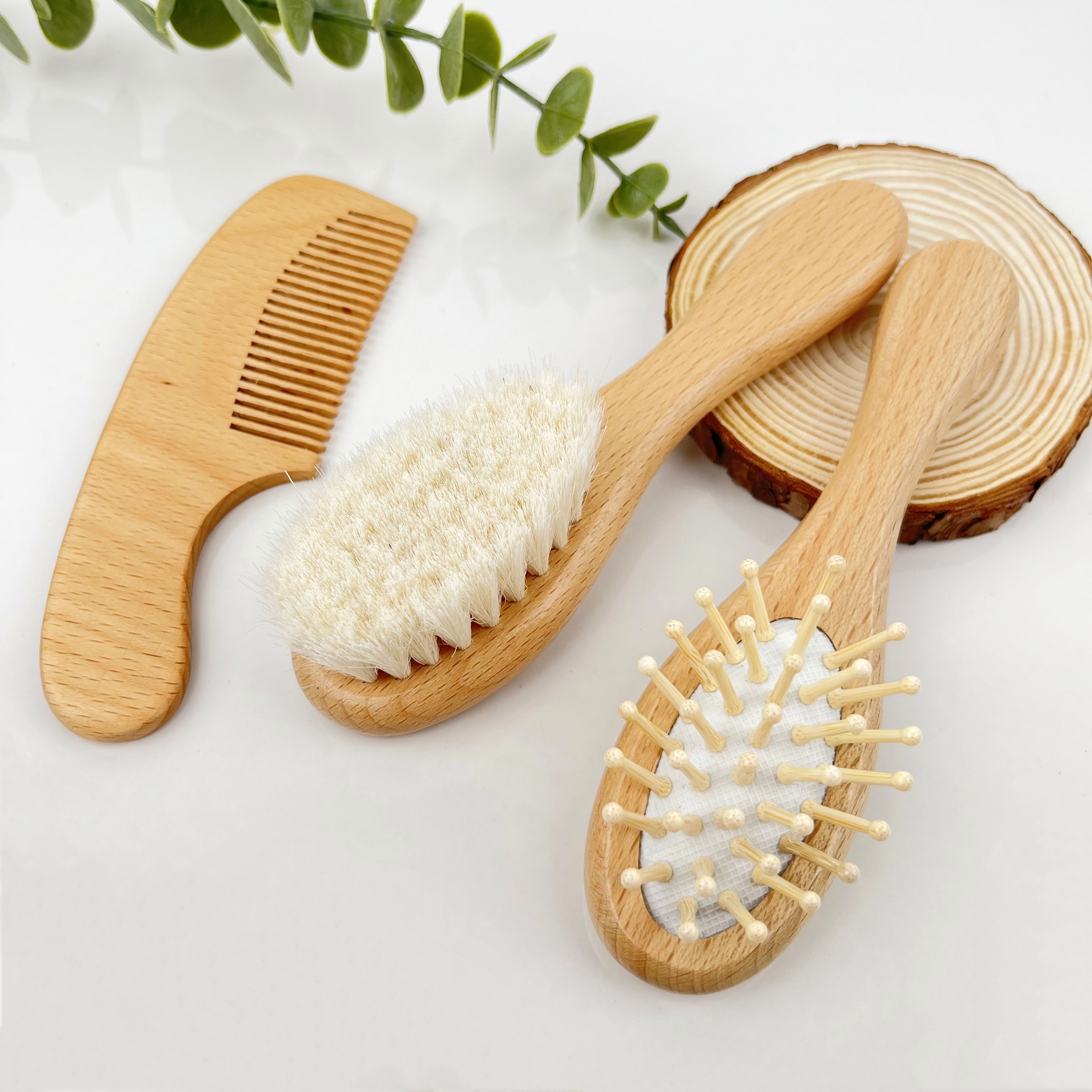 Set de 3 piezas de cepillo y peine de madera para bebé
