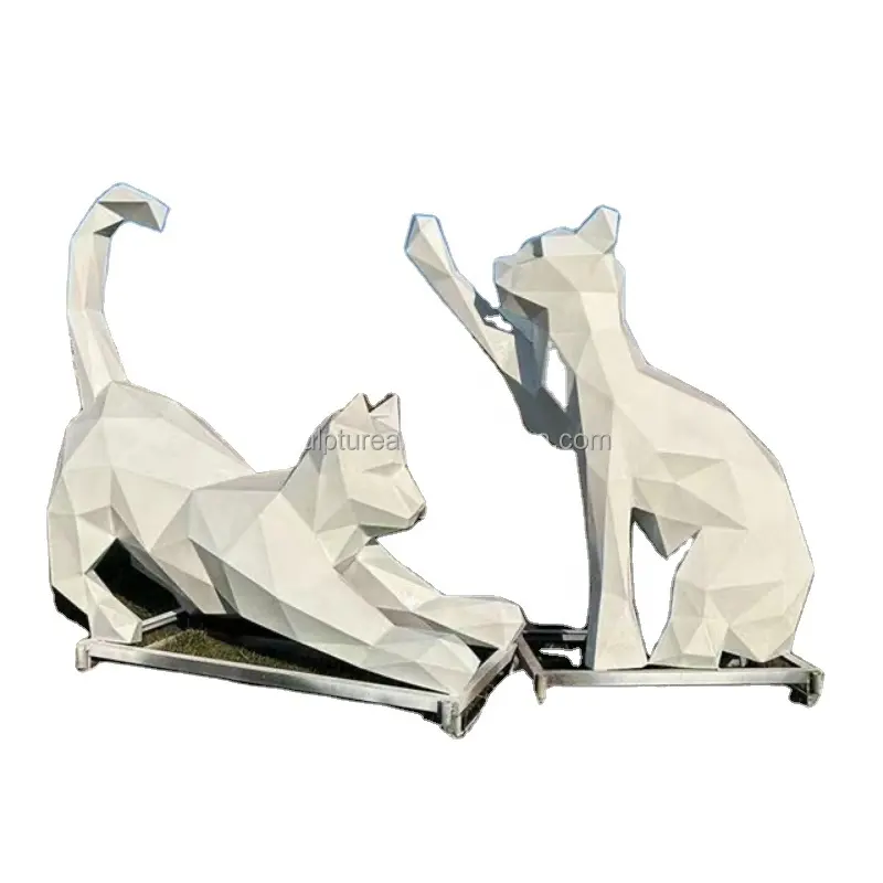 Décoration d'animaux polygone géométrique sur mesure Sculpture de chat en métal poli miroir Starues Sculpture de chat en acier inoxydable