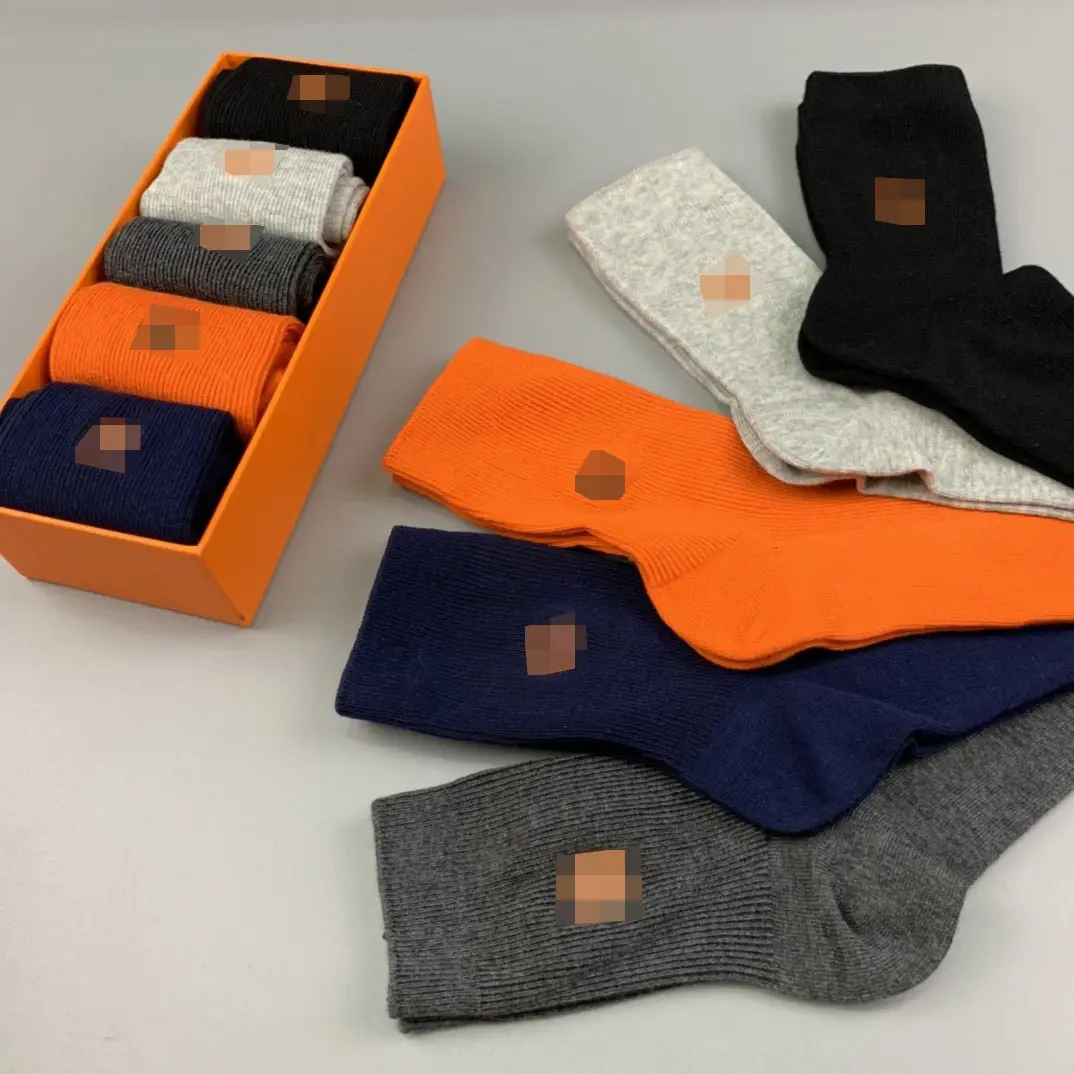 Winter Fashion Cotton Knitted Solid Men Designer Business Crew Socks