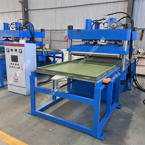 Geri dönüşümlü lastik granülleri benimseyen Epdm zemin kilidi kauçuk karo kalıplama pres makinesi, düz desen kauçuk Mat kür makinesi - Product Image 1