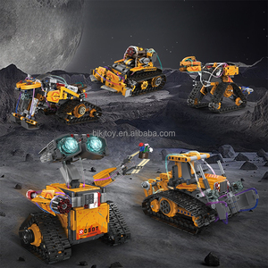 673 Stück 5-in-1-RC-Roboter-Baublockset Kreatives Konstruktion spielzeug mit APP-Fernbedienung programmierung aus strap azier fähigem Kunststoff - Product Image 3