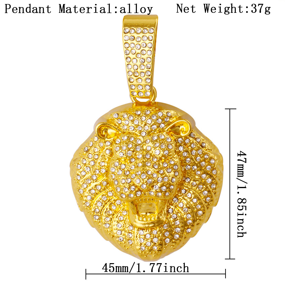 Pendentif tête de lion tridimensionnel doré