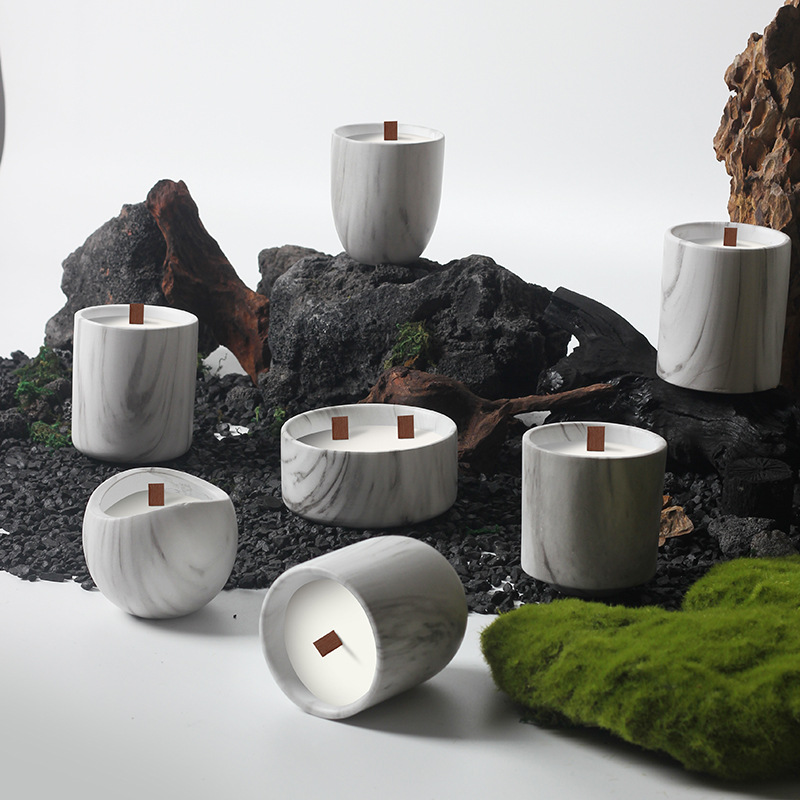bougie en céramique à motif de marbre gris