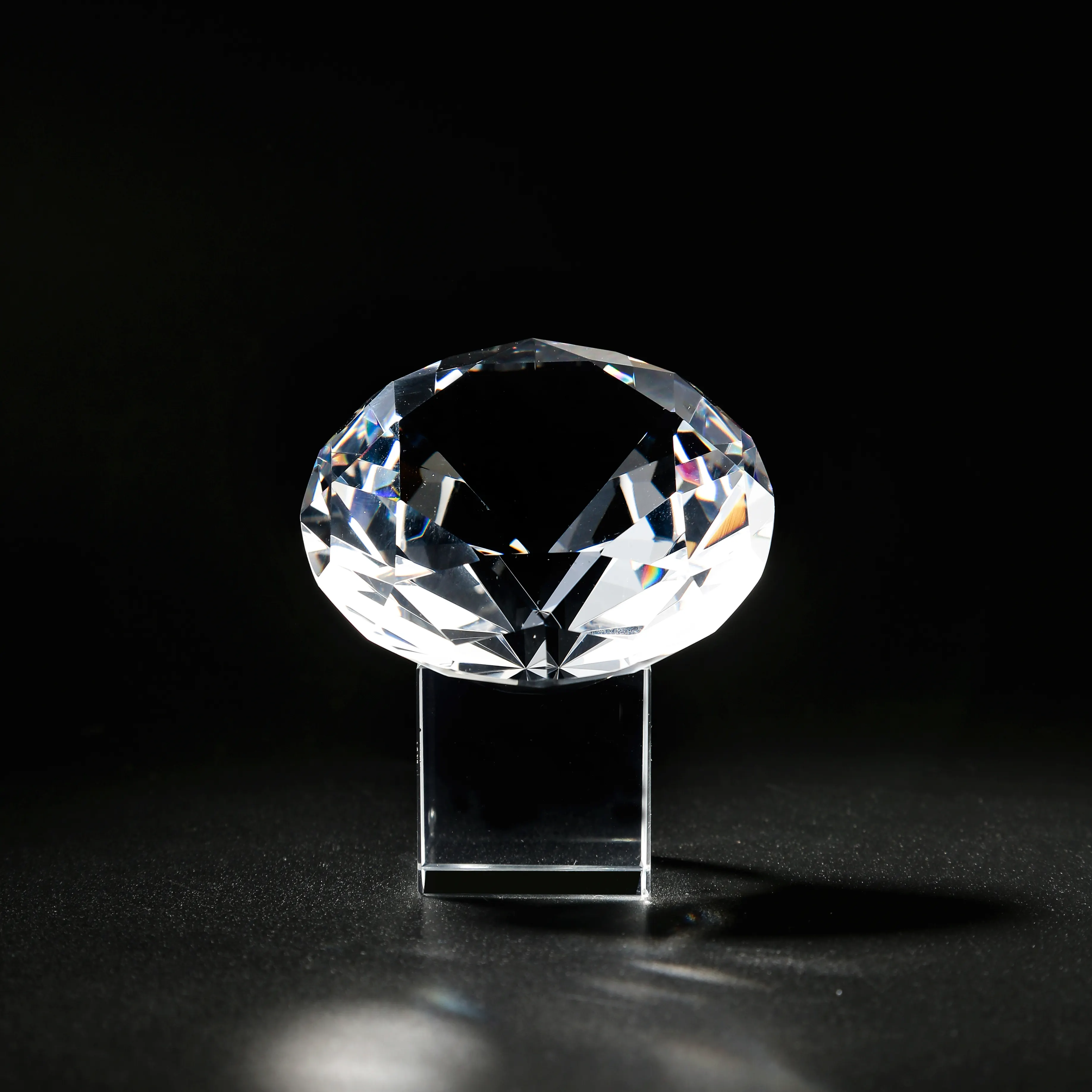 Hochwertiges optisch klares K9 Kristallglas Diamant Papiergewicht Massenware Glas Kristall Diamant