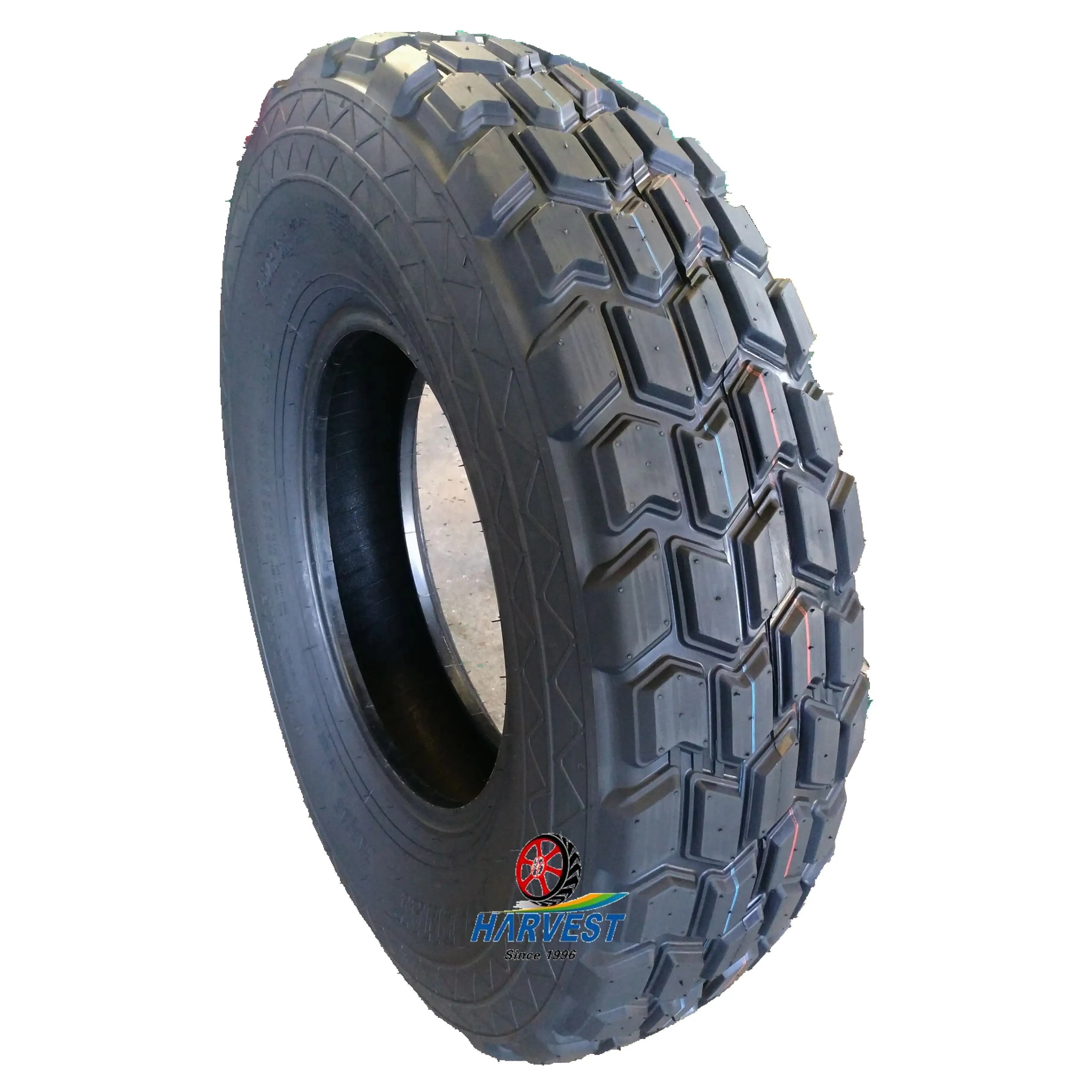 Pneu BEARWAY 750R16 com pega areia