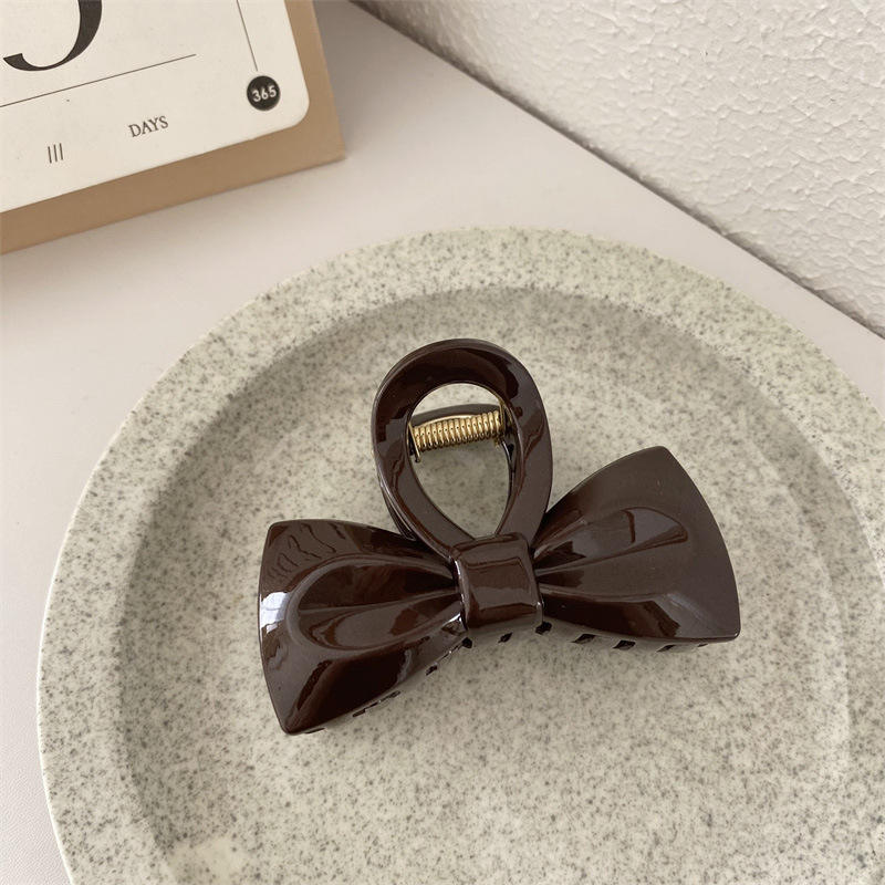 สีน้ำตาล