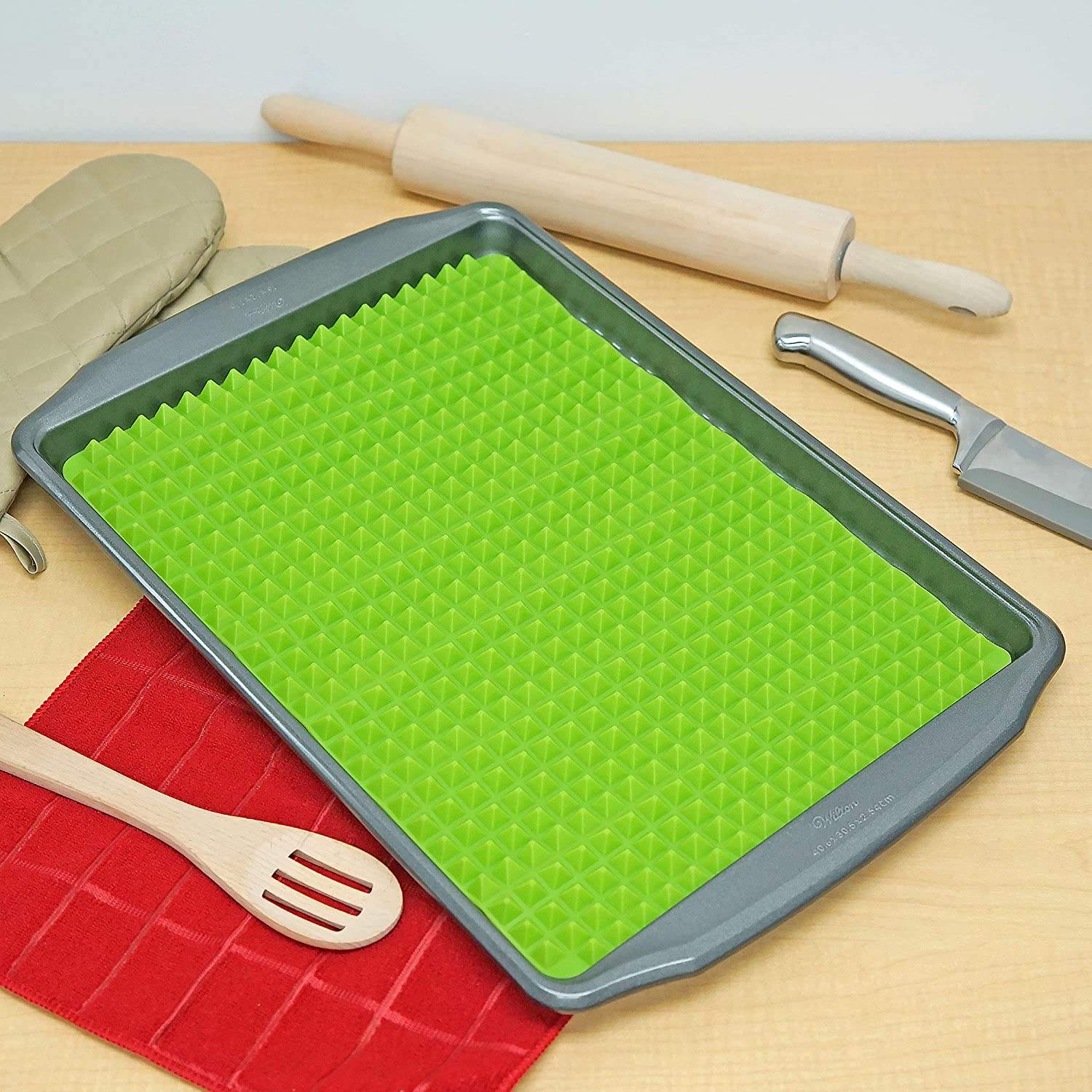 สีเขียว