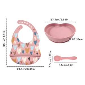 Low MOQ Custom Logo Design Bpa Free Feeding Custom Printed Waterproof Silicon Washable Baby Silicone Bib for Valentine's <strong>Day</strong> - Product Image 2