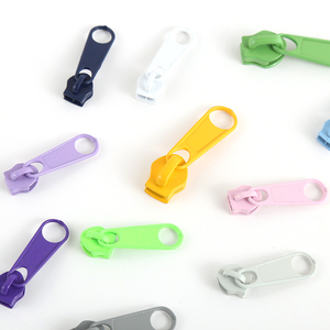 Hot bán Chất lượng cao tốt nhất bán dây kéo kéo đầu Webbing Zip puller đầu và thanh trượt với nhu cầu của bạn cần - Product Image 6