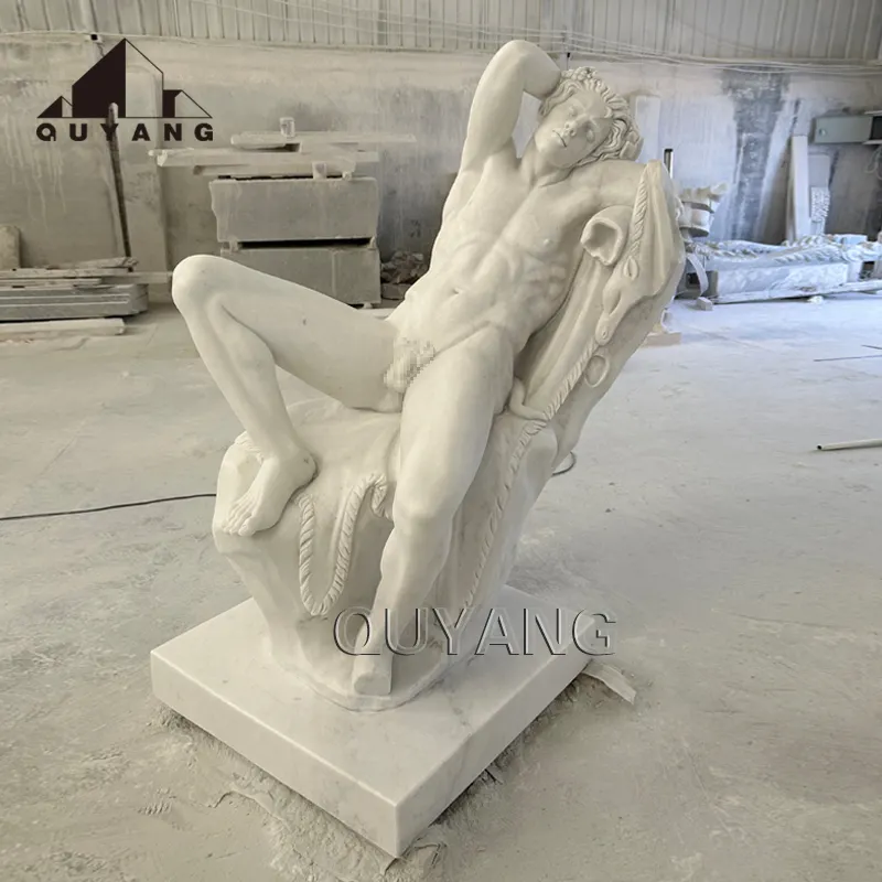 QUYANG jardim decoração Handcarved mármore branco vida tamanho nu homem estátuas estátua personalizada escultura