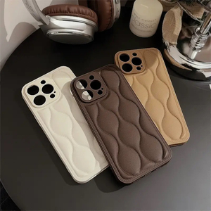 電話用16ハイエンドシンプル無地波TPUストレートエッジダウンジャケットデザインiPhone 15 14 13 12電話カバー用 - Product Image 3