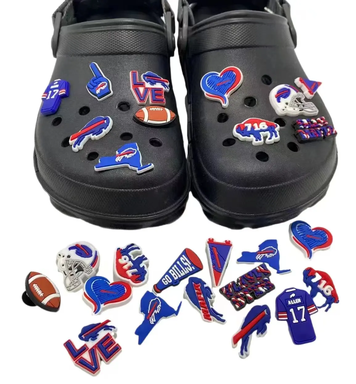 2024 vendita calda accessori di football americano per la squadra di calcio bufalo PVC scarpe ciondoli decorazioni scarpe zoccoli charms all'ingrosso