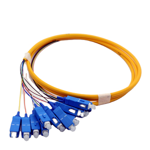 Nueva llegada 0,6mm LSZH Cable de conexión de fibra óptica Precio competitivo con SC UPC para redes 4G 3G TCP