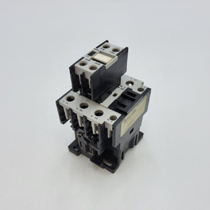 Neues und originales Plc Strom berg OK1C121 Schütz 50A 600V Typ OK1 Spule 110120V Mit OKZA 660V SPS-Programmier steuerung - Product Image 1
