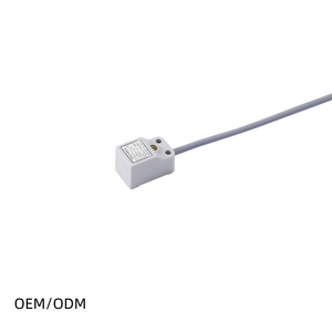 Interruptor de sensor inductivo cuadrado pequeño IP67 NPN 5V Salida de proximidad PNP
